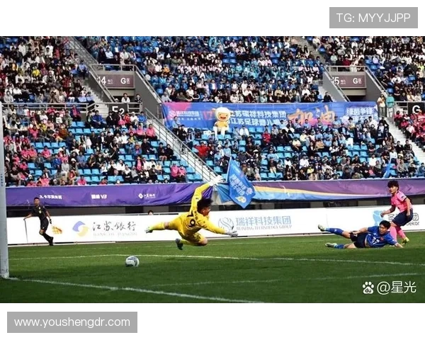 冈山绿雏与赞岐的激烈对决展现足球魅力与团队精神