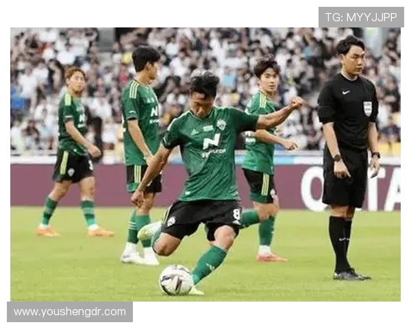 江原FC与蔚山现代激战正酣谁能在这场对决中笑到最后